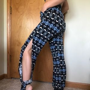 Hollister patterned flowy pants